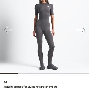 The North Face x skims refina short sleeve